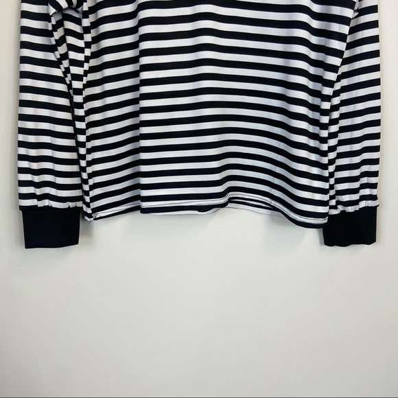 ❗️Striped Embroidered Heart Long Sleeve - Picture 5 of 9